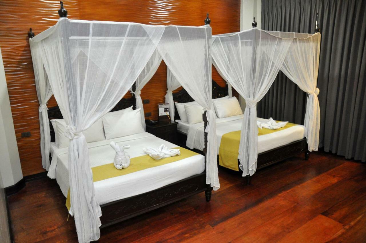 Vigan Plaza Hotel Exterior photo
